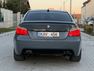 BMW 5 Series foto 5