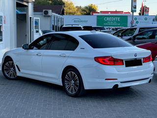 BMW 5 Series foto 3