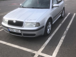 Skoda Octavia foto 1