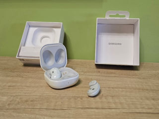 Samsung Galaxy Buds Live foto 2