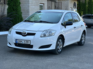 Toyota Auris foto 1