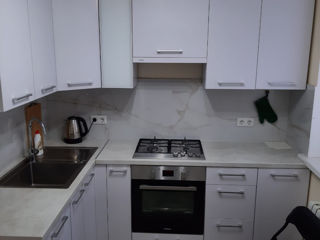 Apartament cu 1 cameră, 35 m², Botanica, Chișinău foto 3