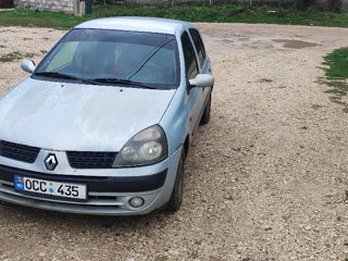 Renault Clio foto 4