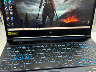 Acer PREDATOR Helios 300 foto 3