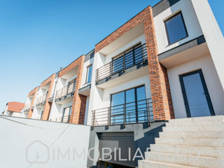 Townhouse cu 2 niveluri, com. Băcioi foto 17