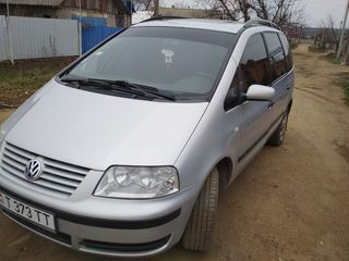 Volkswagen Sharan foto 1