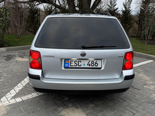 Volkswagen Passat foto 2