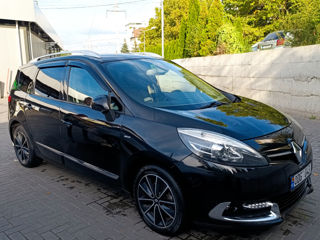 Renault Grand Scenic foto 2