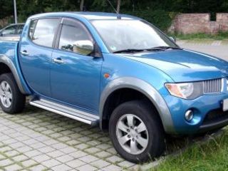 Mitsubishi l200 - piese