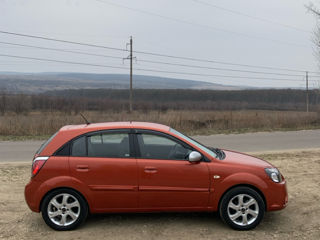 KIA Rio foto 3