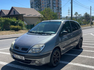 Renault Scenic foto 1