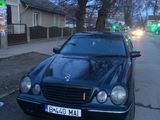 Mercedes E Class foto 2