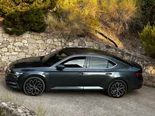 Skoda Superb foto 4