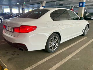 BMW 5 Series foto 3