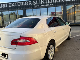 Skoda Superb foto 1