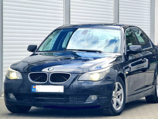 BMW 5 Series foto 2