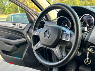 Mercedes M-Class foto 9