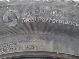 R17 215/60 Michelin foto 4