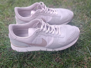 Ghete Nike Air foto 2