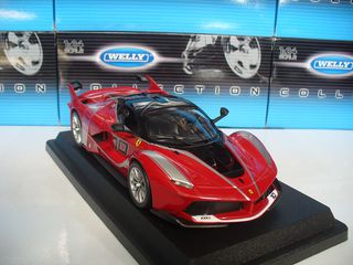 Модель Ferrarii FXX, масштаб 1/24.Новая ! Поставляю модели на заказ. foto 3