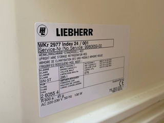 Винный шкаф Liebherr Vinidor на 108 бутылок foto 6