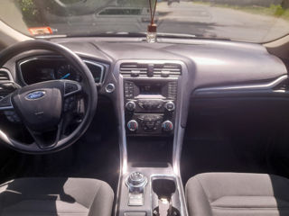 Ford Fusion foto 4