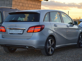 Mercedes B-Class foto 5