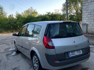 Renault Grand Scenic foto 4