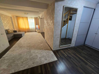 Apartament cu 2 camere, 80 m², Botanica, Chișinău foto 6