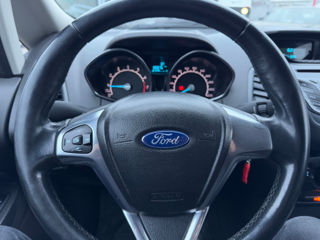 Ford EcoSport foto 12