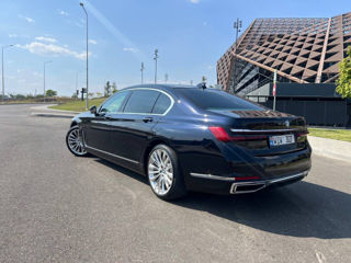 BMW 7 Series foto 3