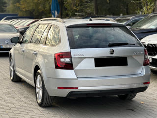 Skoda Octavia foto 3