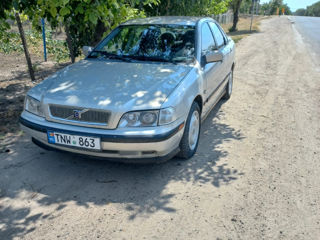 Volvo S40