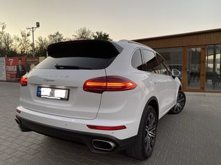 Porsche Cayenne foto 2