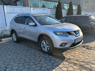 Nissan X-Trail foto 2