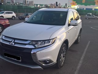 Mitsubishi Outlander foto 7