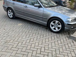 BMW 3 Series foto 2