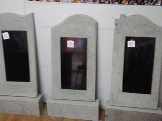 Monumente din granit la pretul de 4500 lei. foto 1