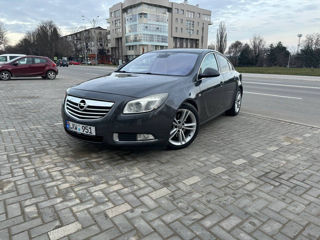 Opel Insignia foto 1