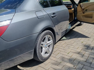 BMW 5 Series foto 5