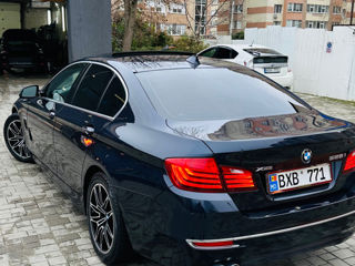 BMW 5 Series foto 5