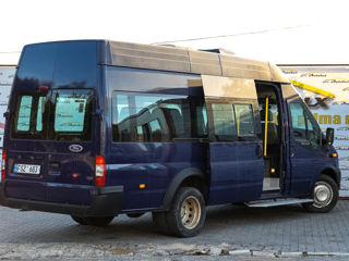 Ford Transit 9 Locuri foto 2