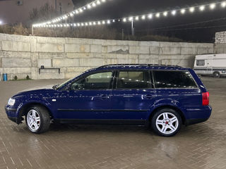 Volkswagen Passat foto 4