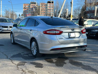 Ford Fusion foto 4