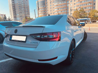 Skoda Superb foto 9