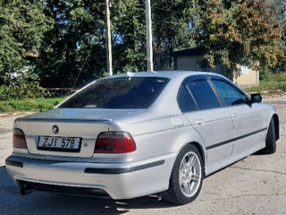 BMW 5 Series foto 5