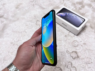 iPhone XR 128GB Black foto 3