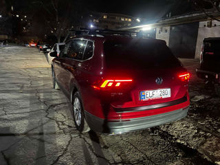 Volkswagen Tiguan foto 4