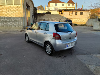 Toyota Yaris foto 7