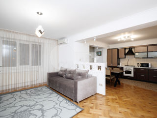 Apartament cu 3 camere, 104 m², Râșcani, Chișinău foto 3